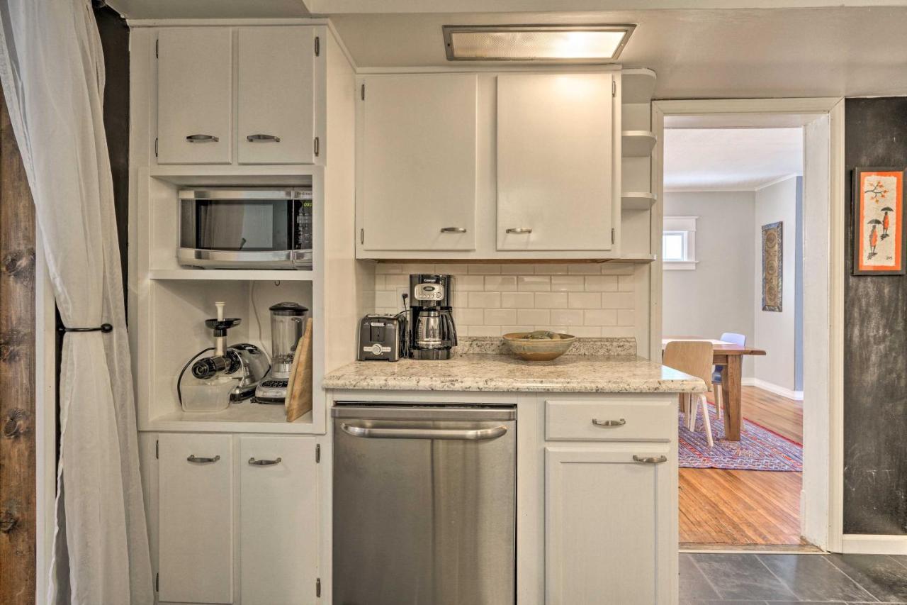 Comfortable Craftsman - 2 Miles To Ub Campus! Holiday home *